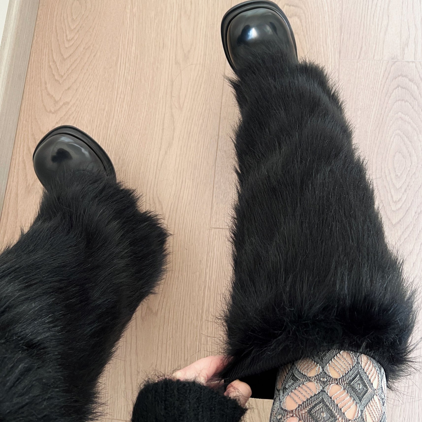 Black Faux Fur Y2K Leg Warmers
