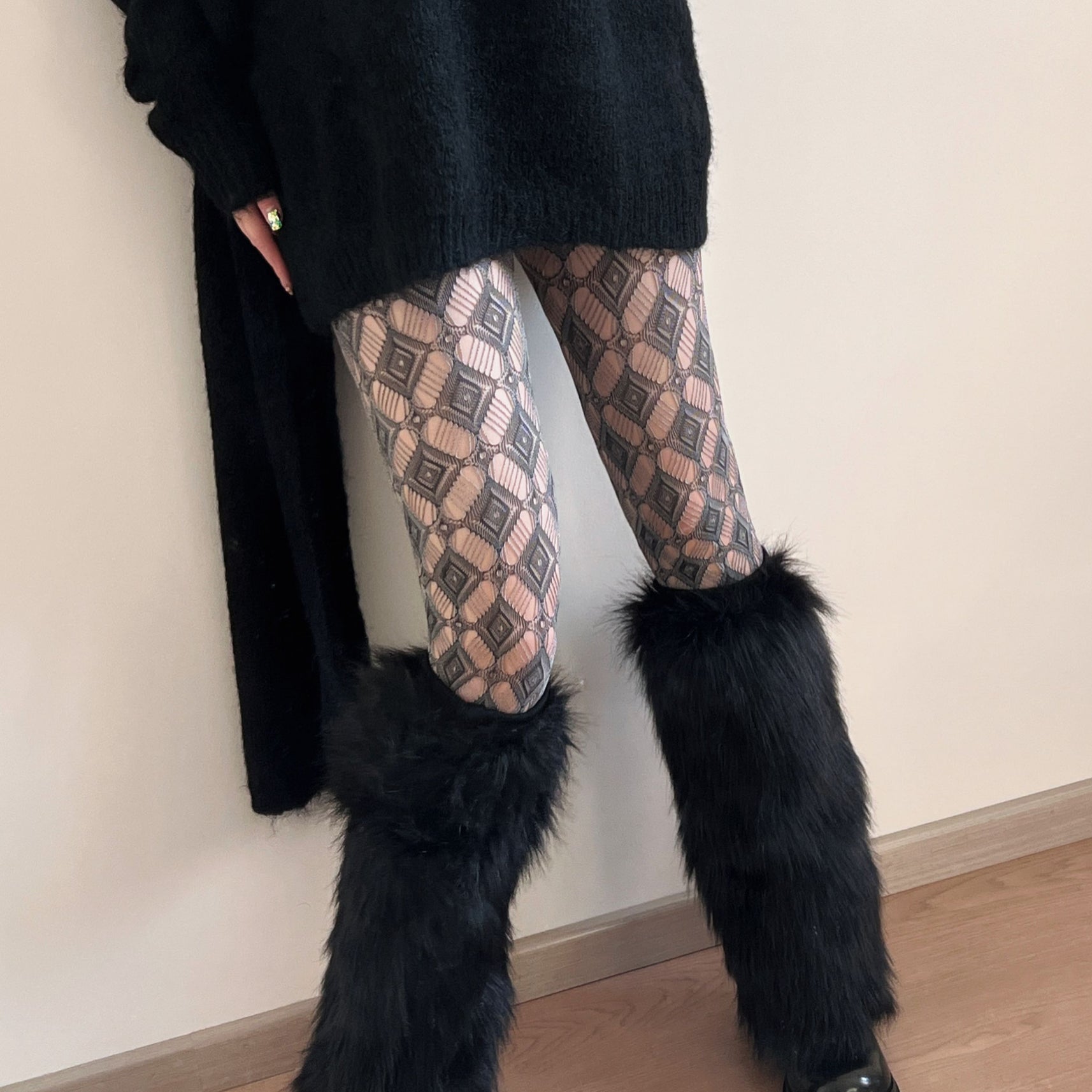 Black Faux Fur Y2K Leg Warmers