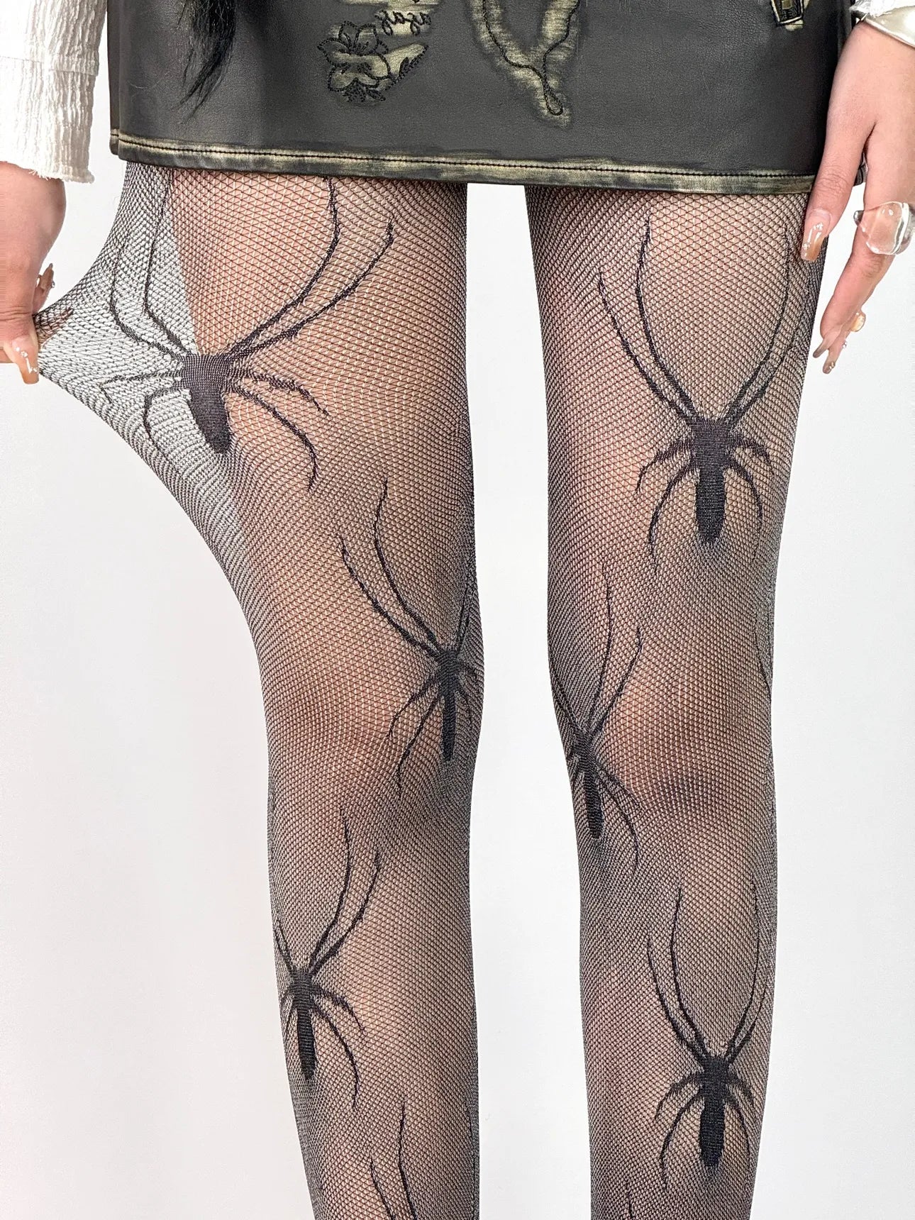 Two-Tone Spider Web Lace Tights