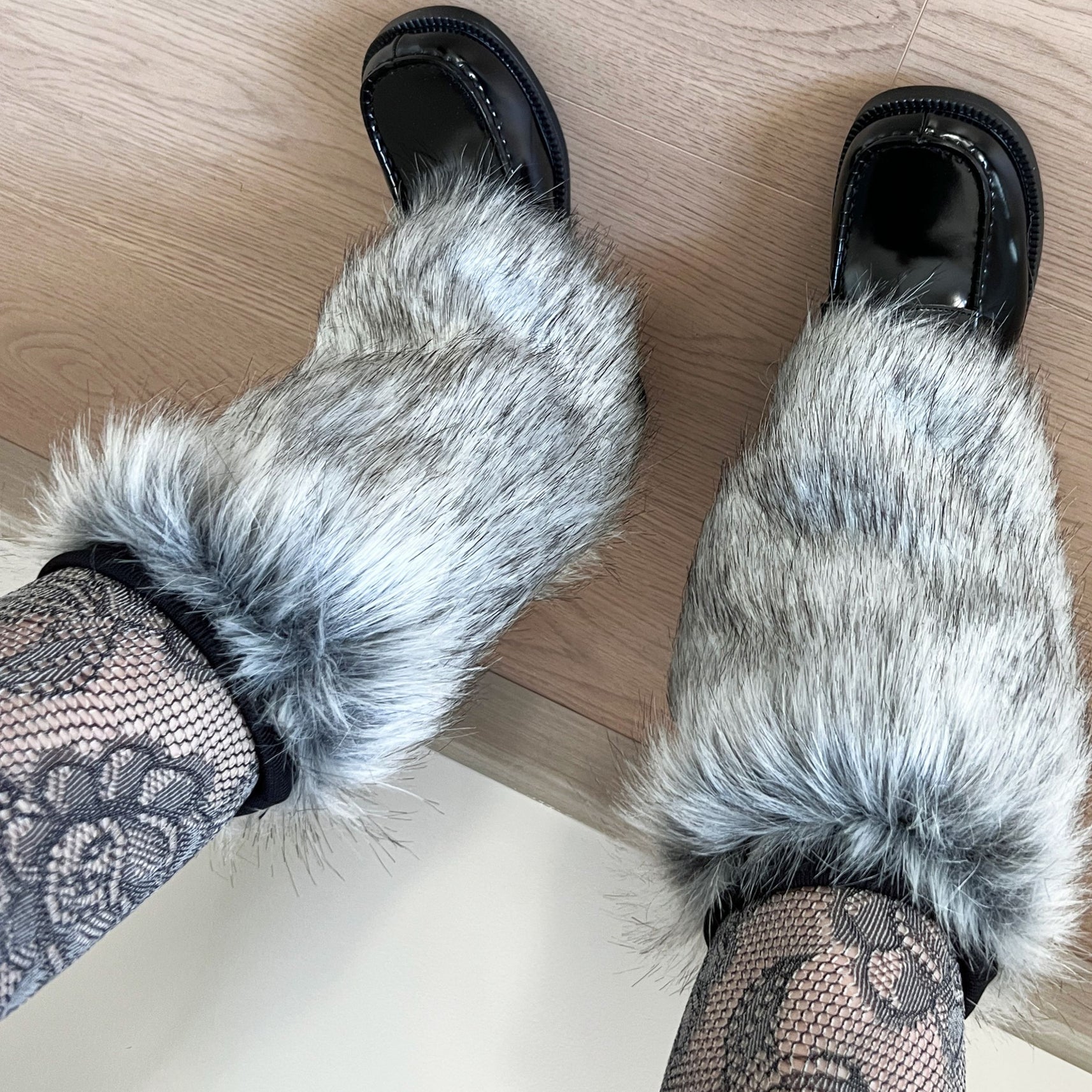 Gray Gradient Faux Fur Y2K Leg Warmers