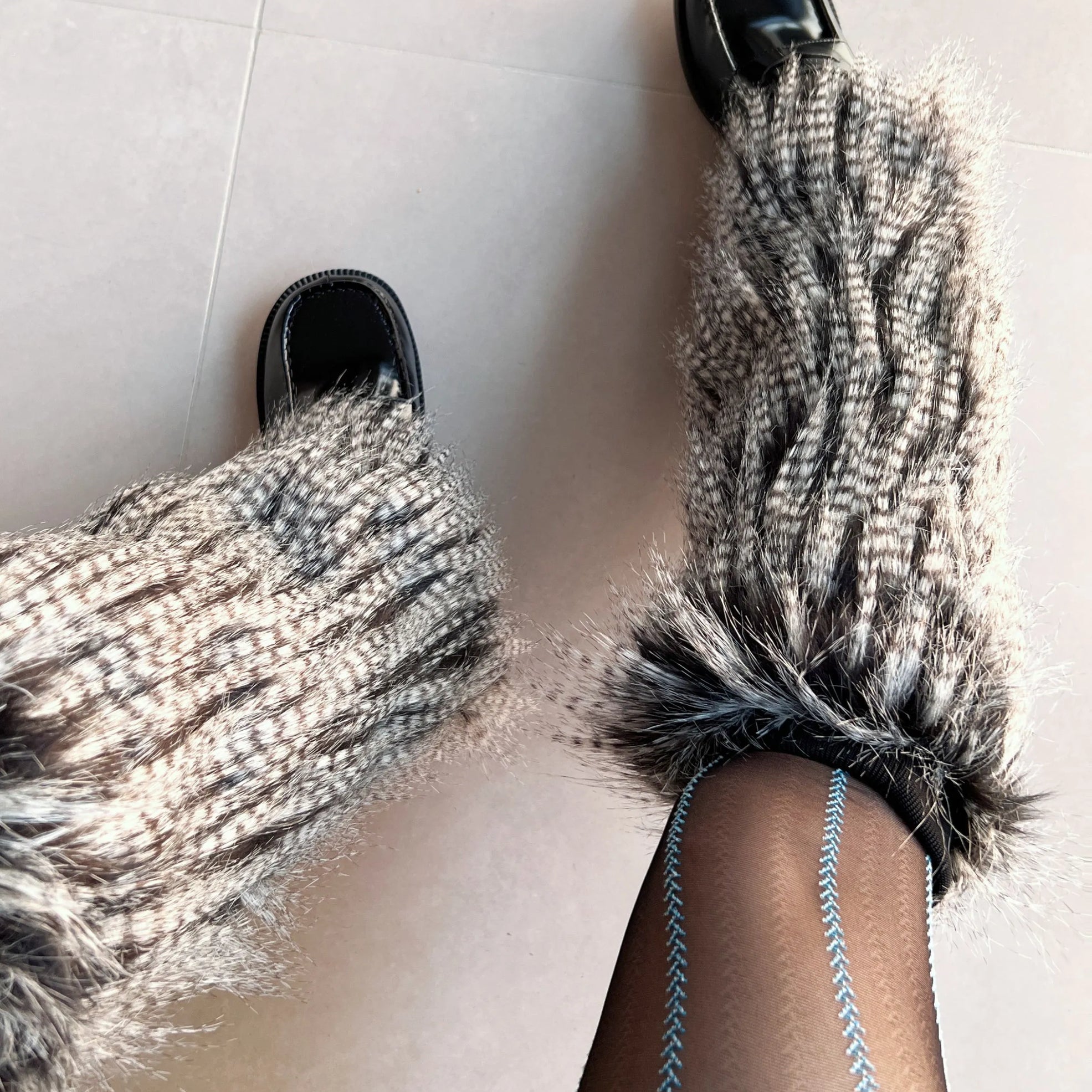 Y2K Fluffy Feather Leg Warmers – Boot Covers
