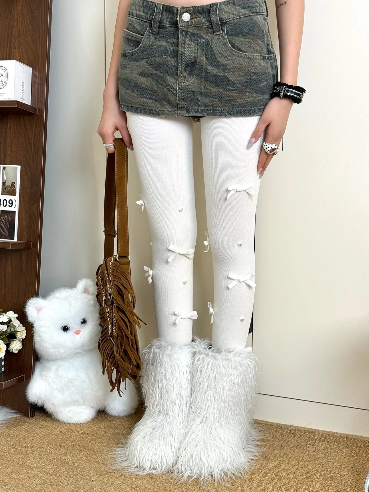 Warm Pearl Bow Lolita Pantyhose